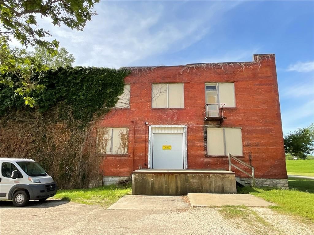 122 Tecumseh Street, Ottawa, KS