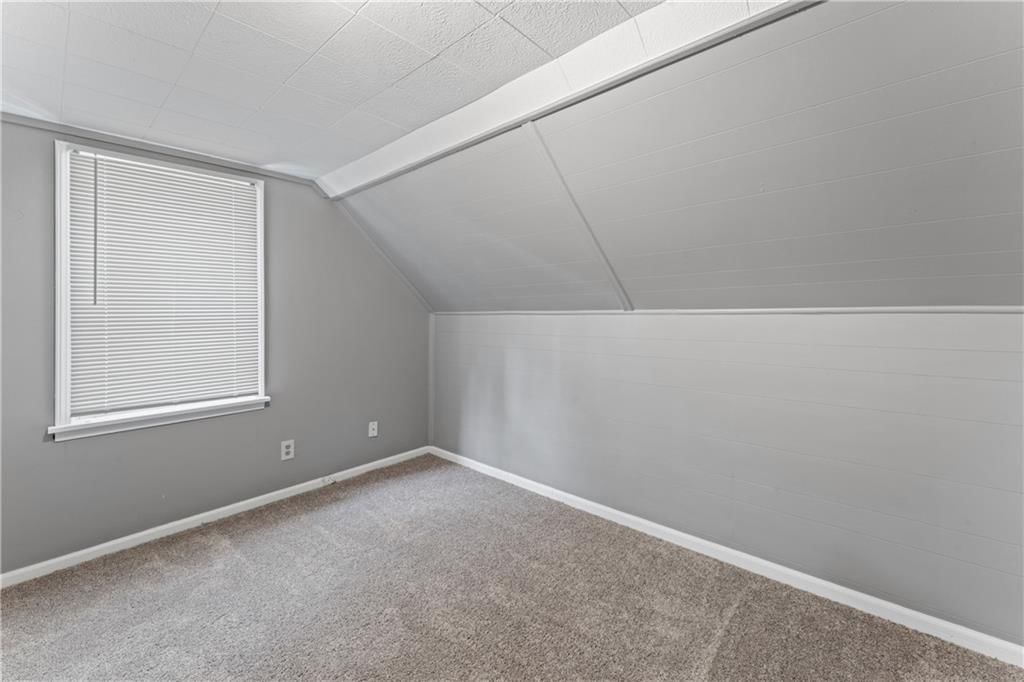 1700 Lawrence Avenue — photo 22