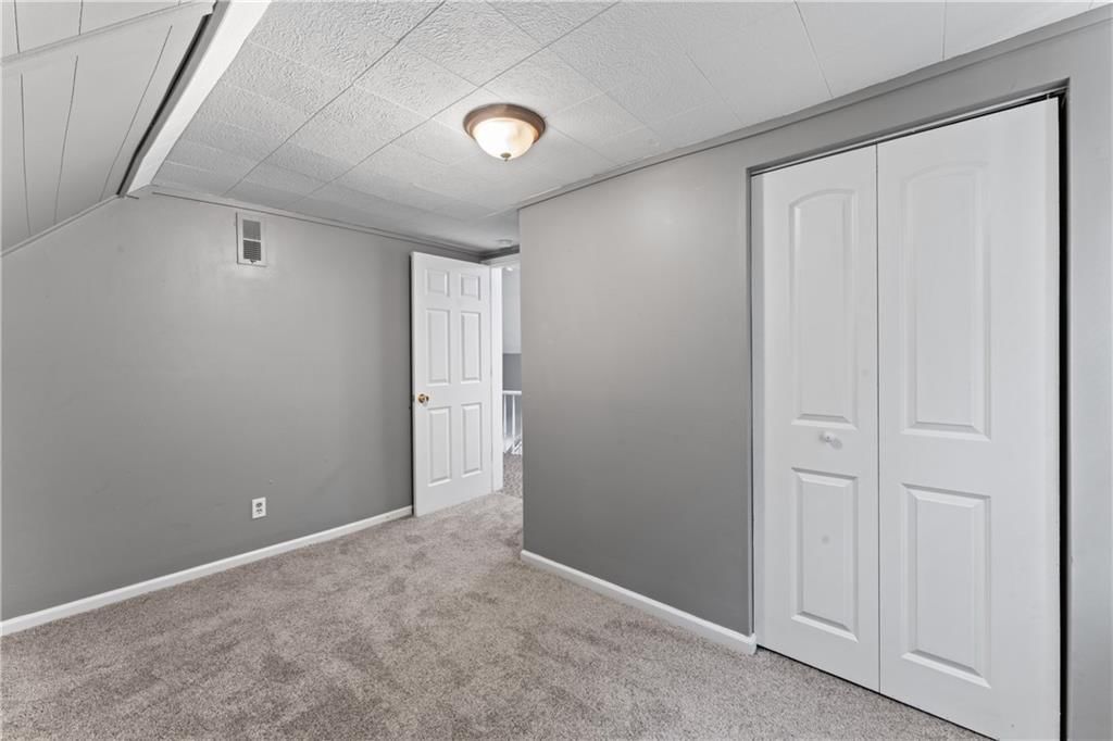 1700 Lawrence Avenue — photo 24
