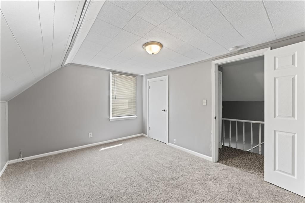1700 Lawrence Avenue — photo 27