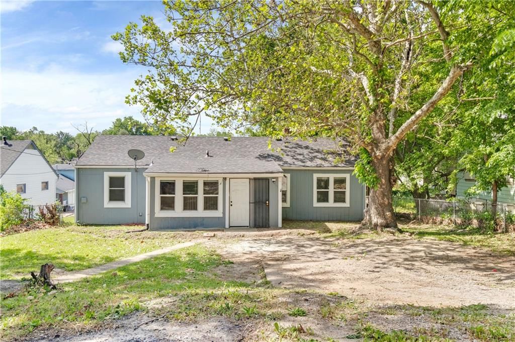 2926 Stewart Avenue — photo 1