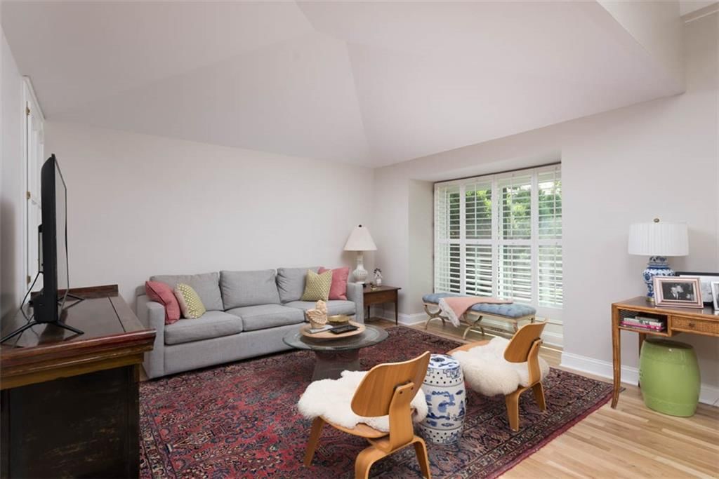 4311 W 112th Terrace — photo 10