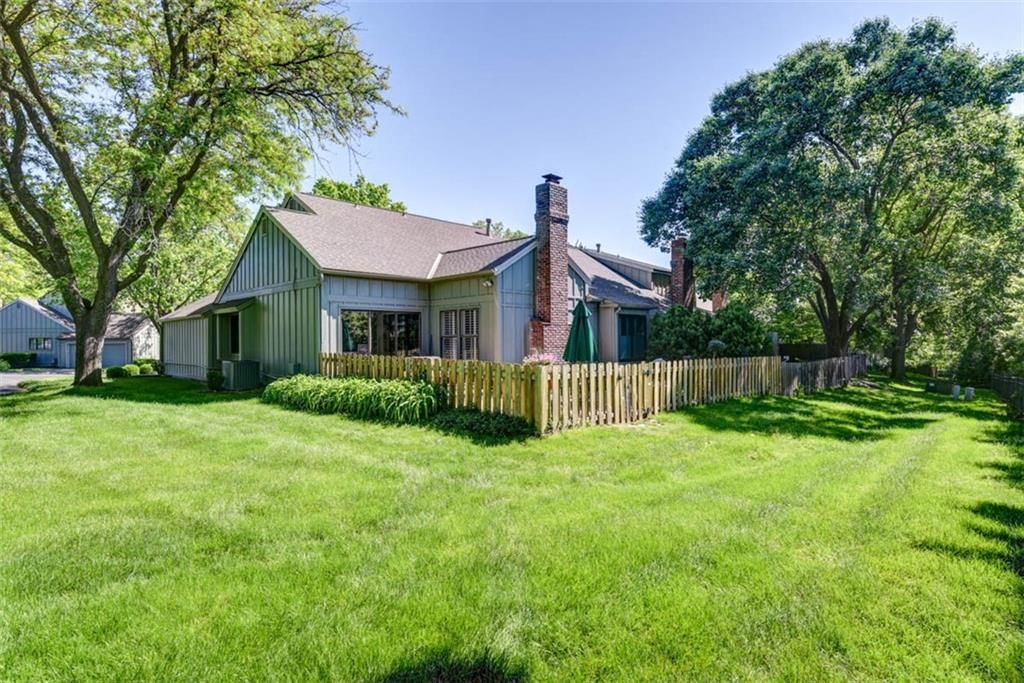 4311 W 112th Terrace — photo 43