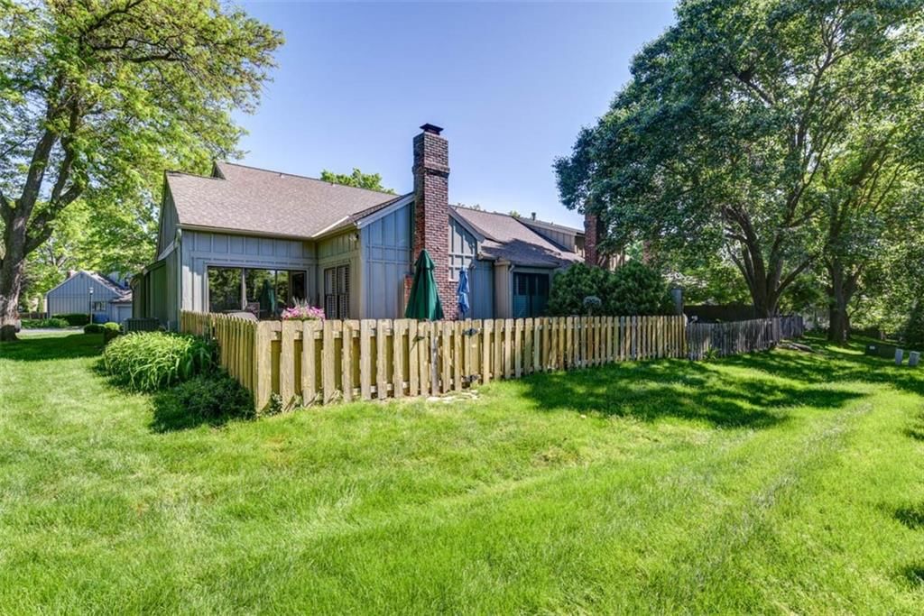 4311 W 112th Terrace — photo 44