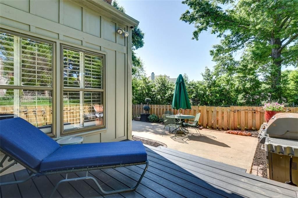 4311 W 112th Terrace — photo 49