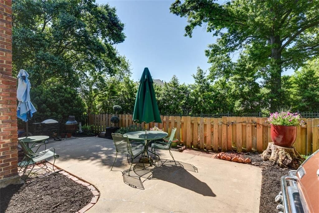 4311 W 112th Terrace — photo 50