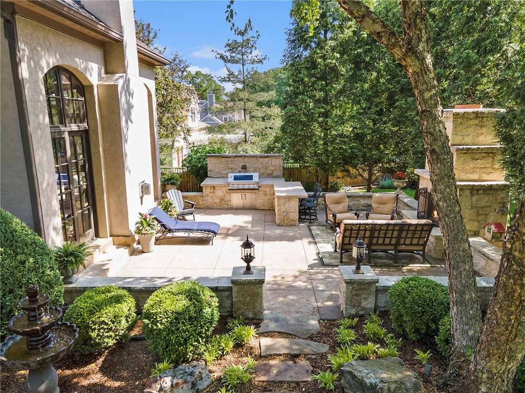 5815 Howe Drive — photo 50