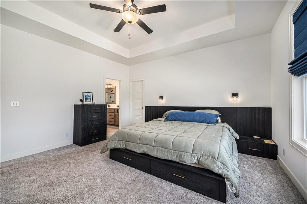10616 N Holly Street — photo 20