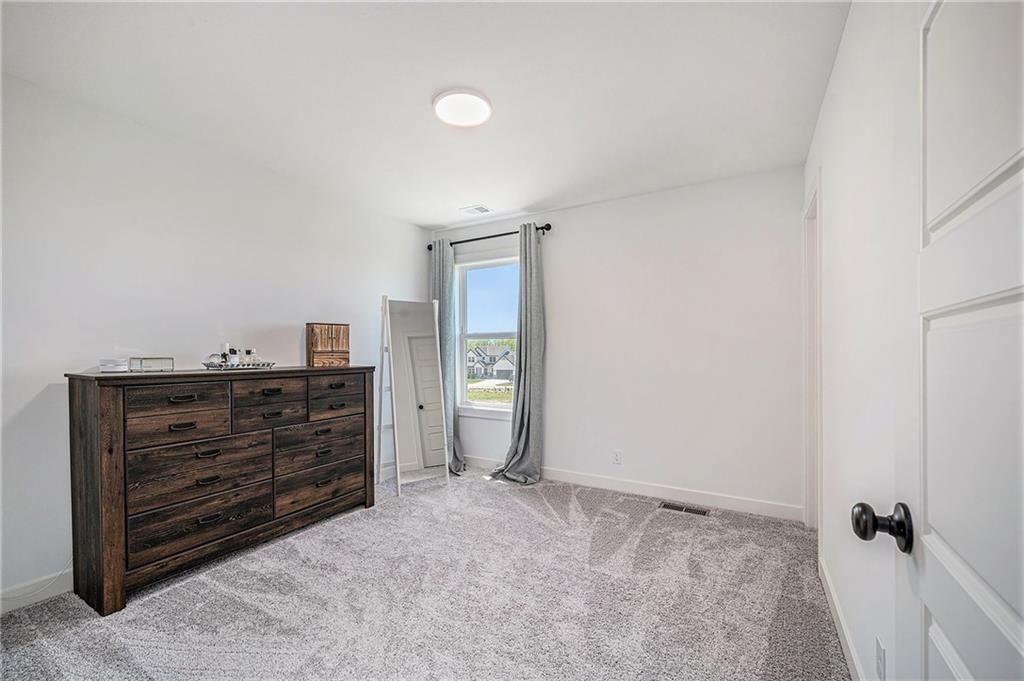 10616 N Holly Street — photo 24