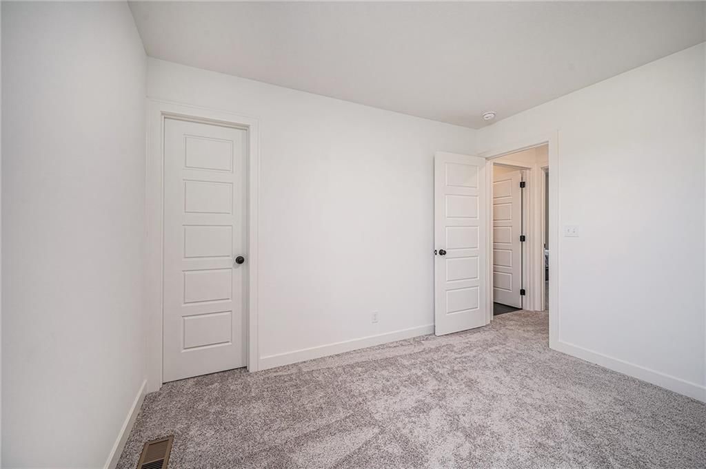 10616 N Holly Street — photo 25
