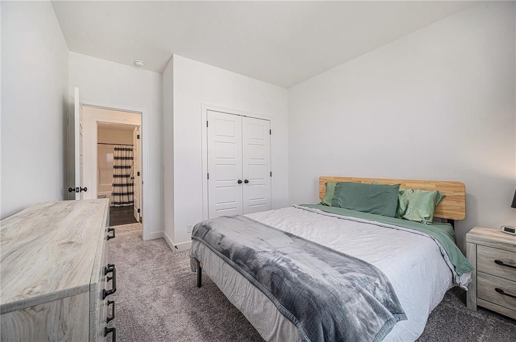 10616 N Holly Street — photo 27