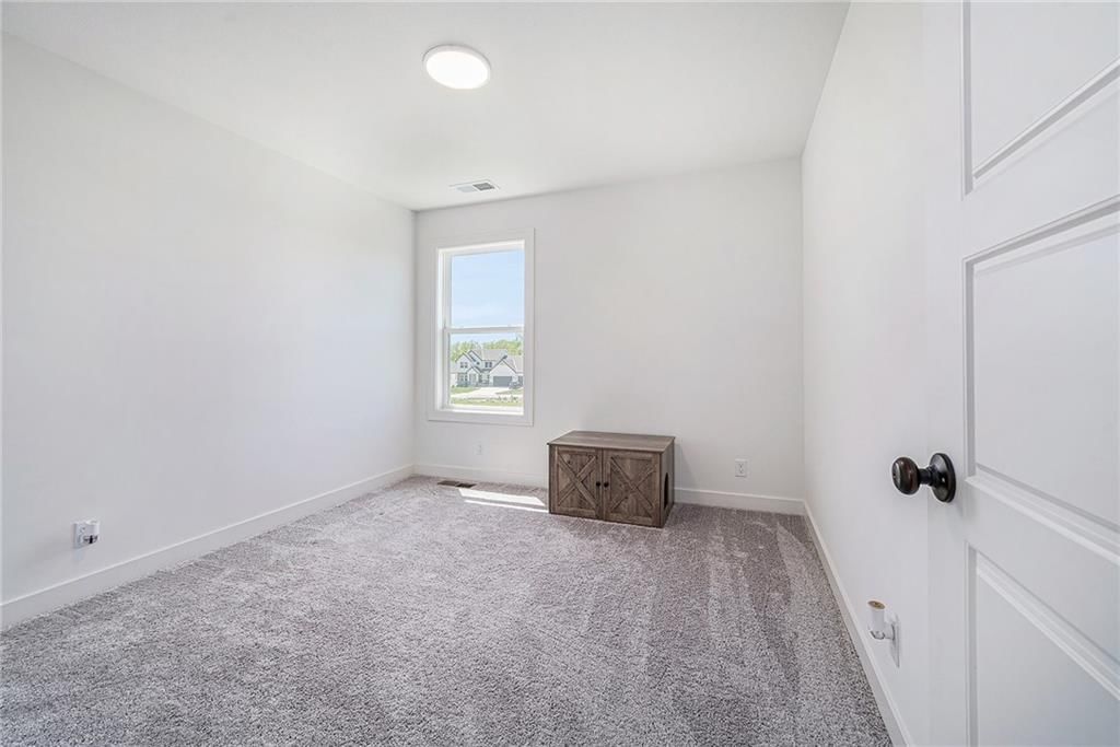 10616 N Holly Street — photo 29