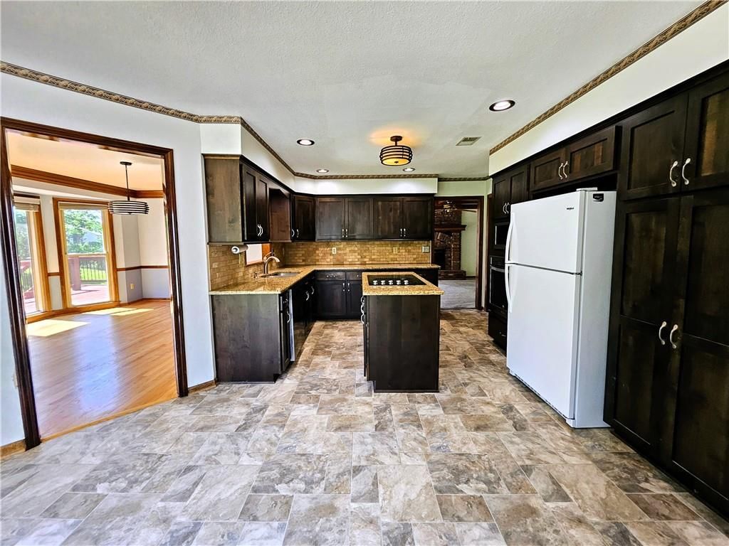 5806 N Kensington Avenue — photo 12