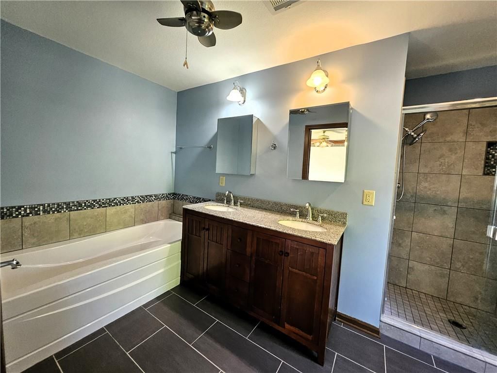 5806 N Kensington Avenue — photo 24