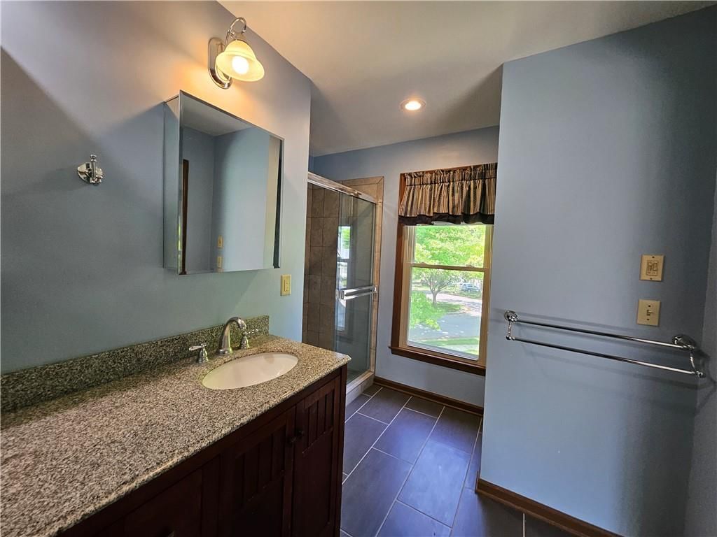 5806 N Kensington Avenue — photo 25