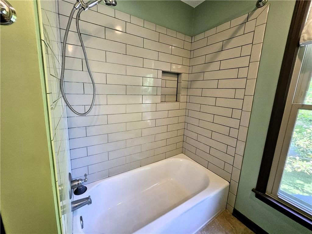 5806 N Kensington Avenue — photo 38