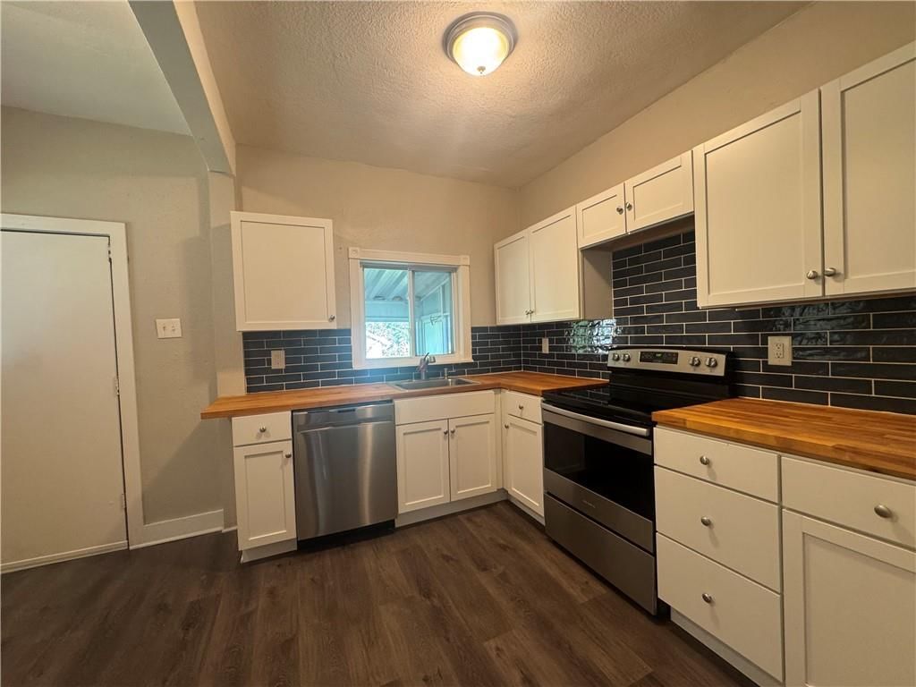 2638 N Early Street — photo 8