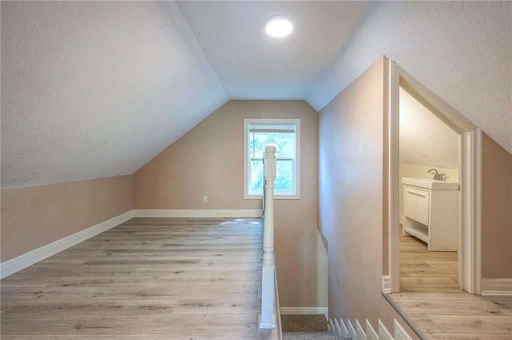 1302 FREMONT Avenue — photo 9