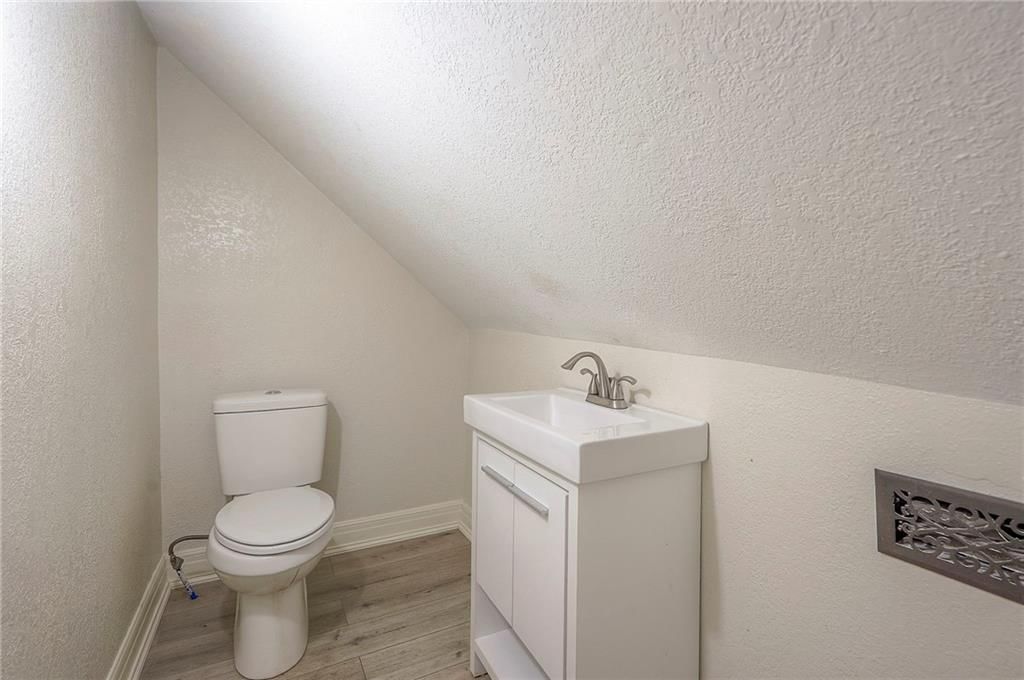 1302 FREMONT Avenue — photo 12