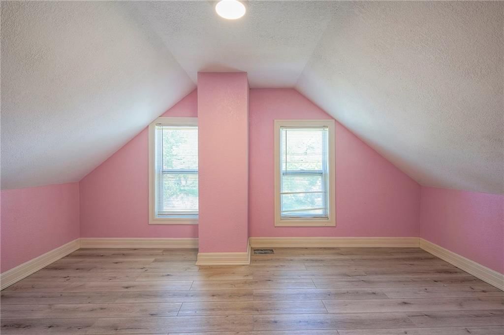 1302 FREMONT Avenue — photo 13