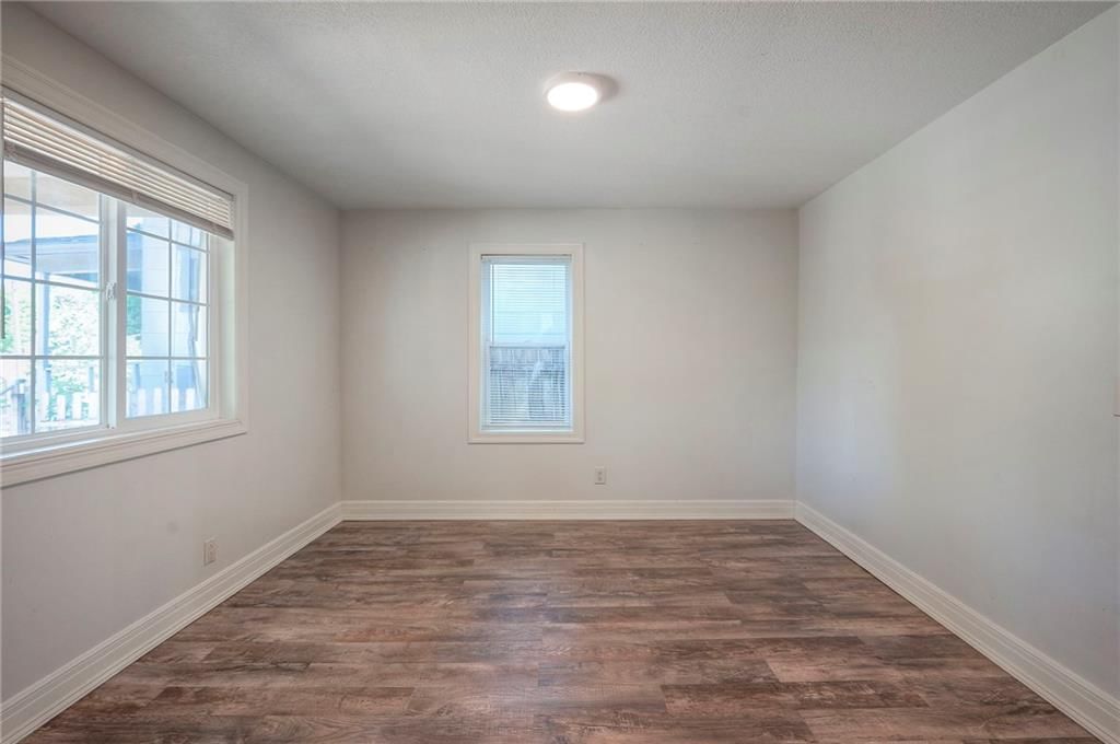 1302 FREMONT Avenue — photo 17