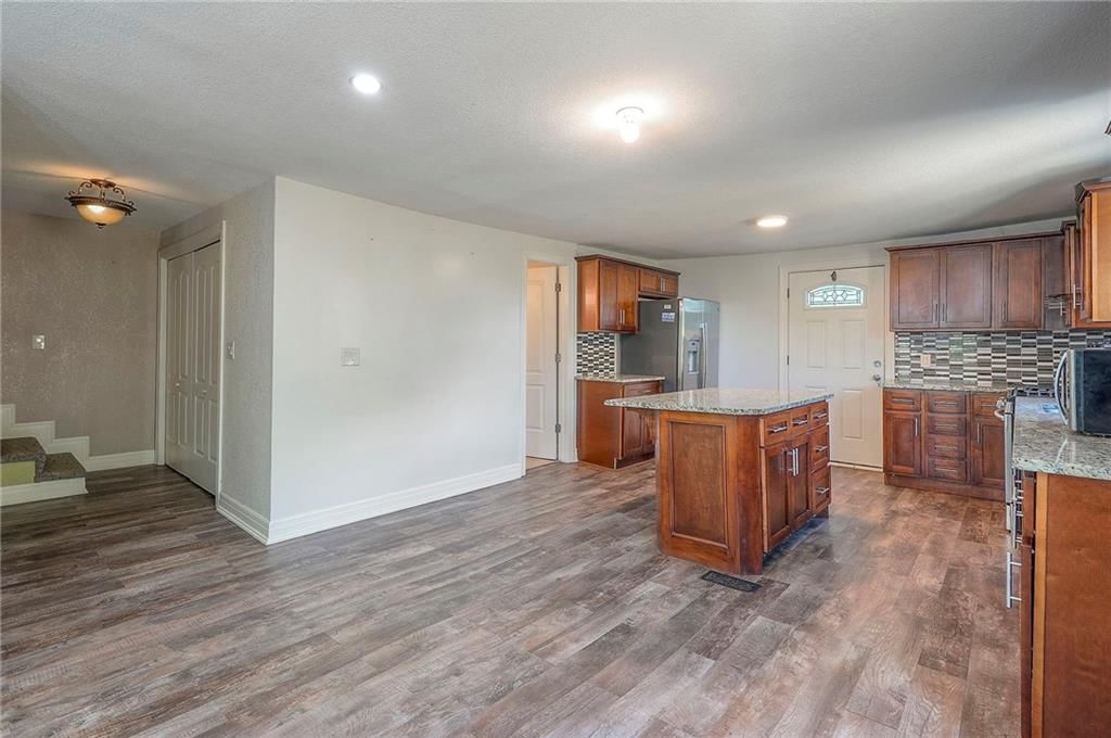 1302 FREMONT Avenue — photo 19