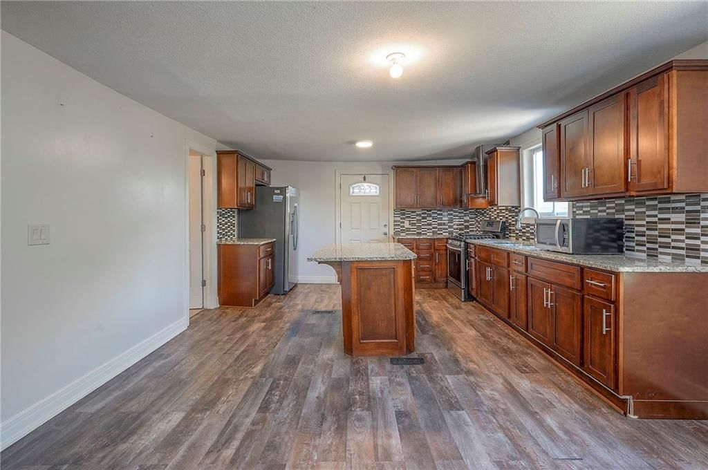 1302 FREMONT Avenue — photo 20