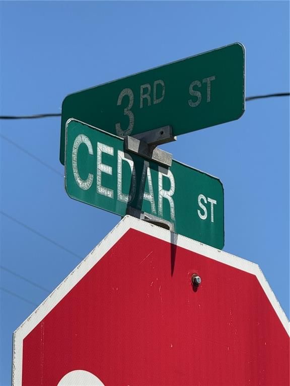 3rd and Cedar Street, Ridgeway, MO