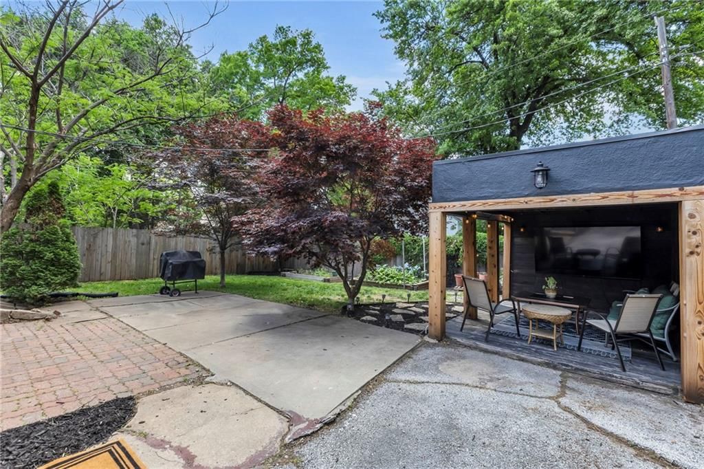 5510 Harrison Street — photo 27