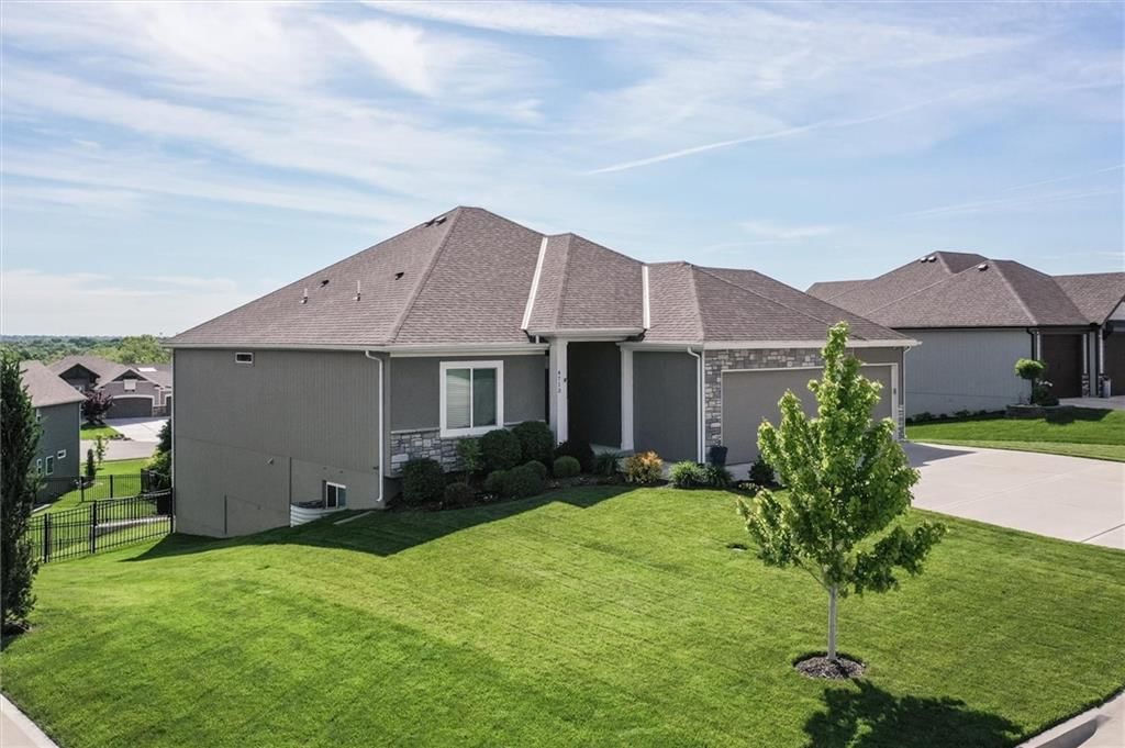 4713 NE Saratoga Court — photo 3