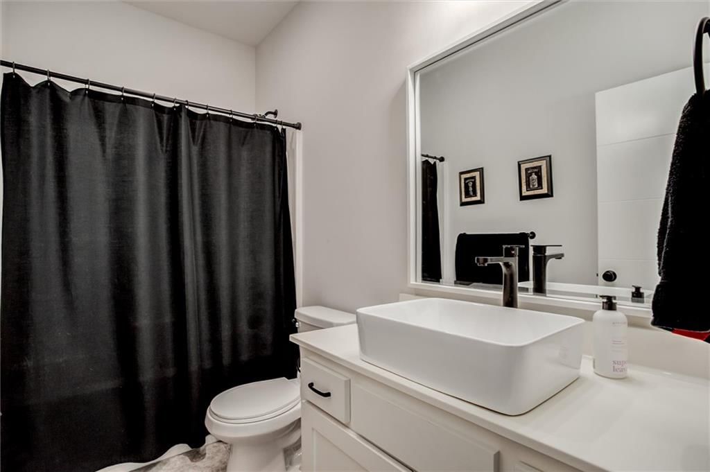 4713 NE Saratoga Court — photo 8