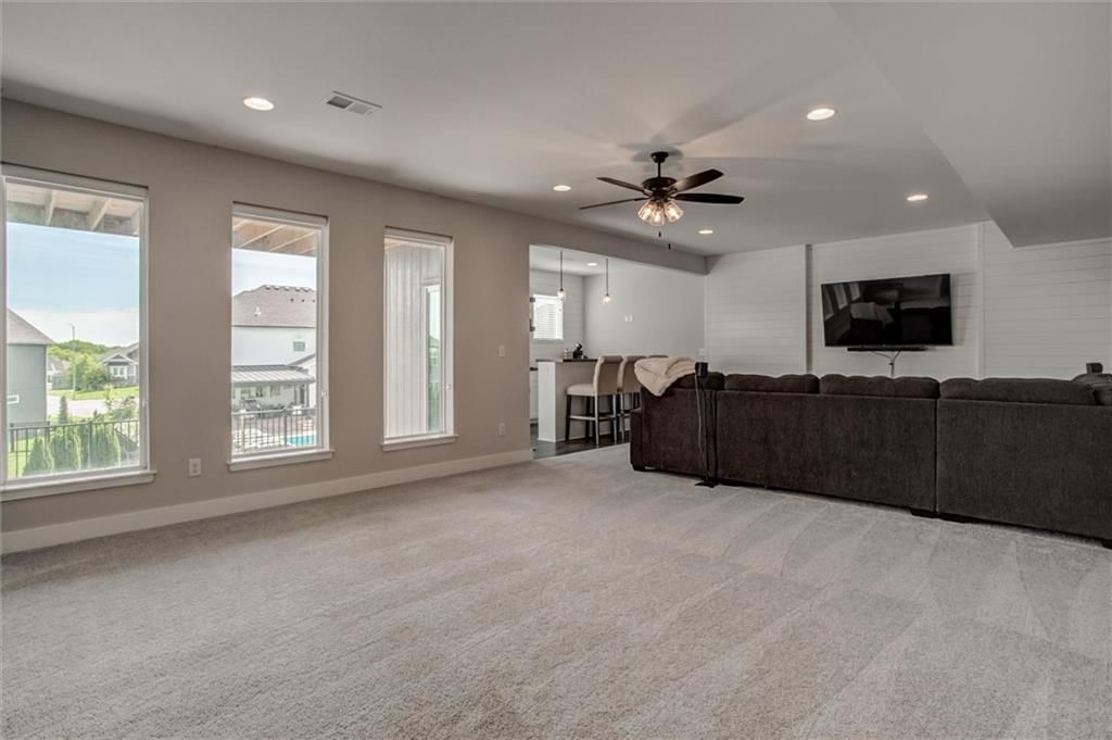 4713 NE Saratoga Court — photo 29