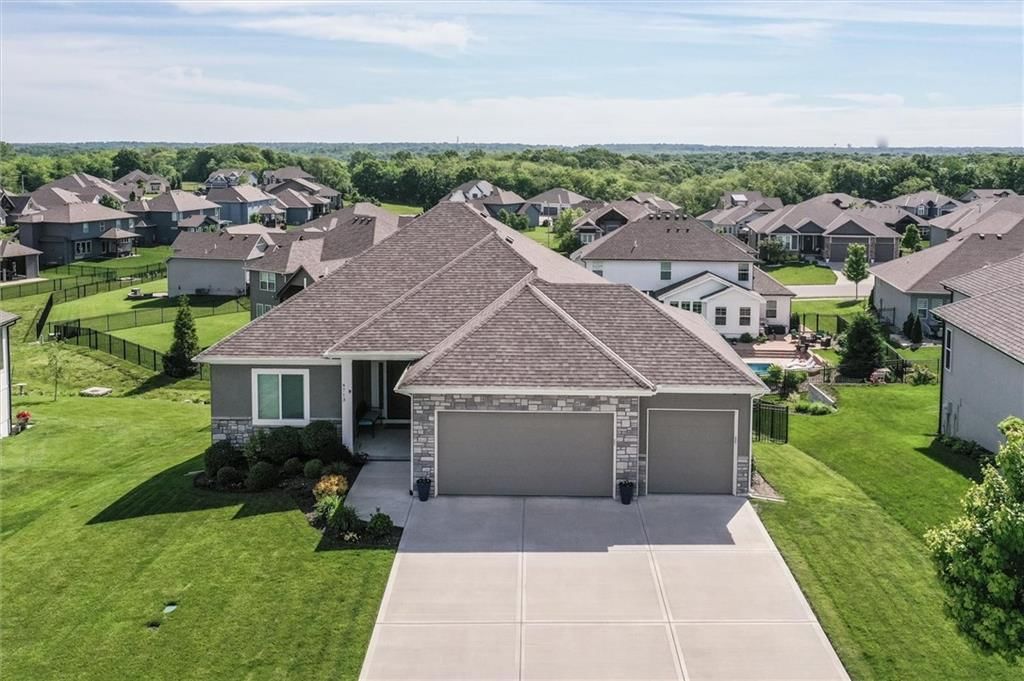 4713 NE Saratoga Court — photo 36