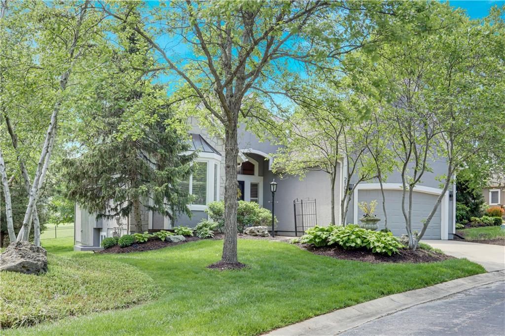 2109 W 144th Street, Leawood, KS