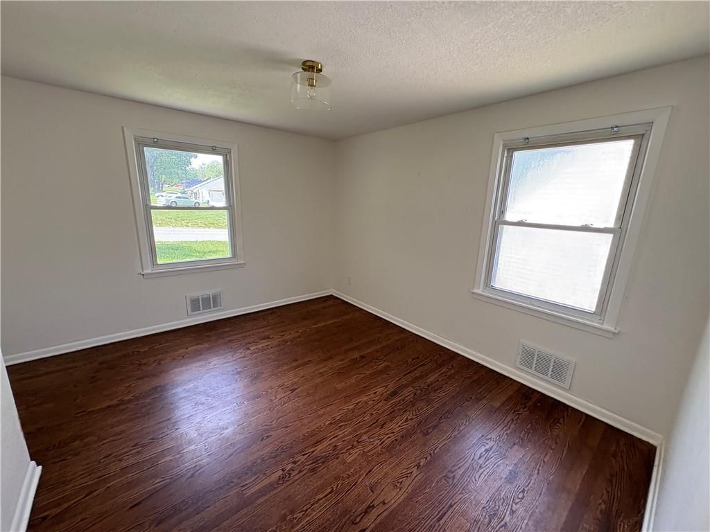 7115 Myrtle Avenue — photo 14