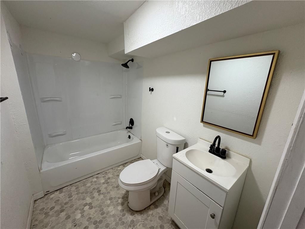 7115 Myrtle Avenue — photo 20