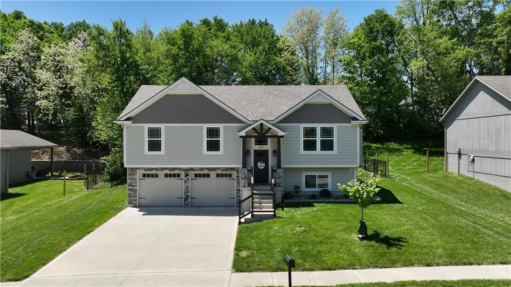 19553 E 14th Street N, Independence, MO