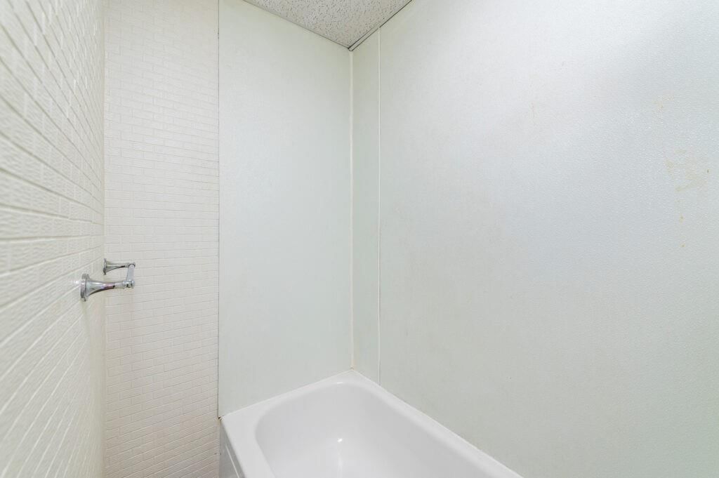 Photo 33 of 34 - 204 E Franklin Street
