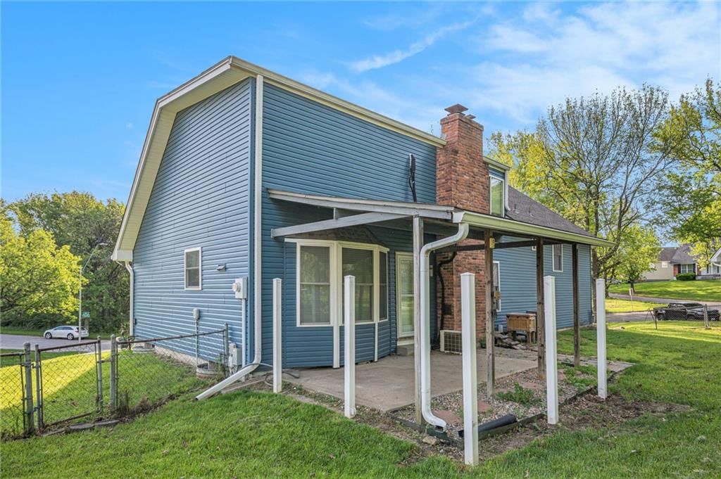 9708 N Campbell Drive — photo 27