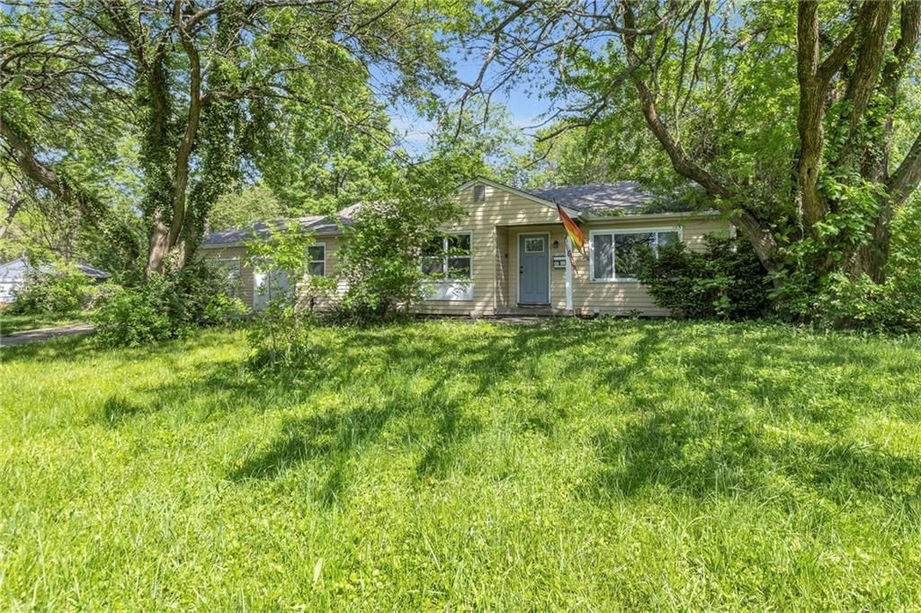 10401 Crystal Avenue — photo 32