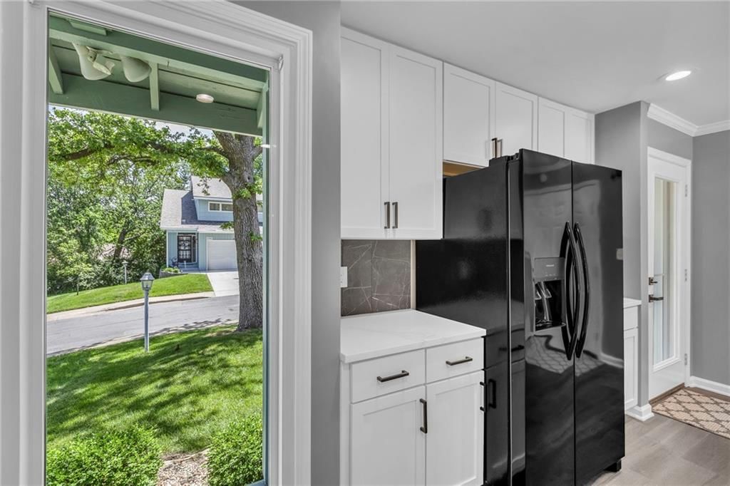 6531 W 49th Street — photo 8