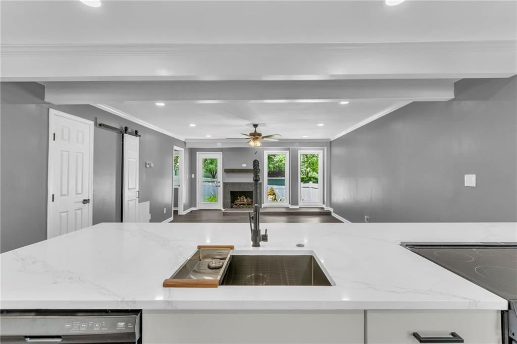 6531 W 49th Street — photo 11