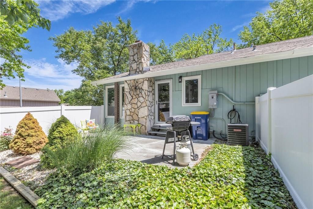 6531 W 49th Street — photo 27