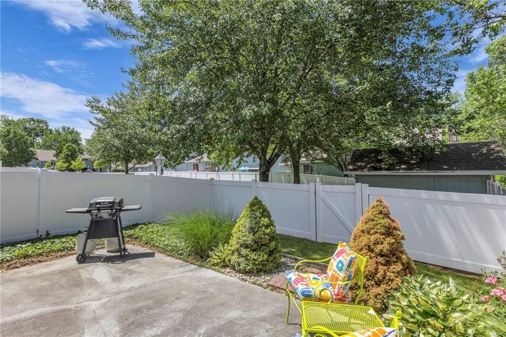 6531 W 49th Street — photo 29