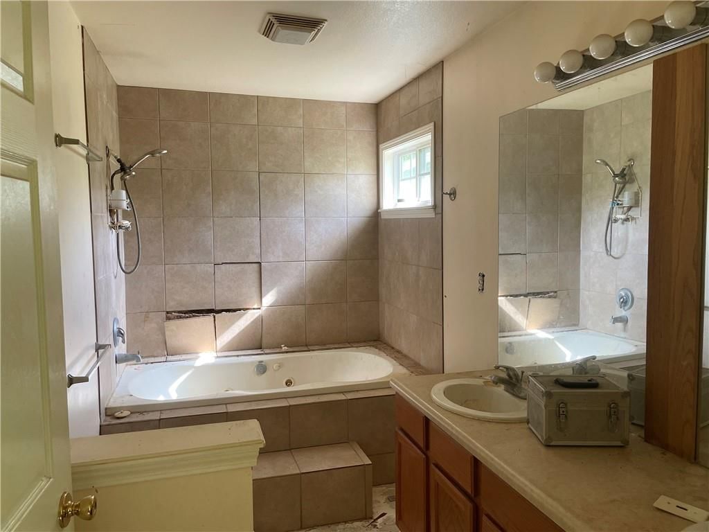 515 S 86th Street — photo 16