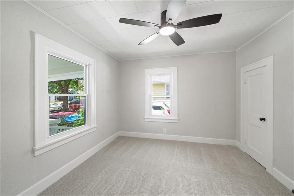 442 Michigan Street — photo 10