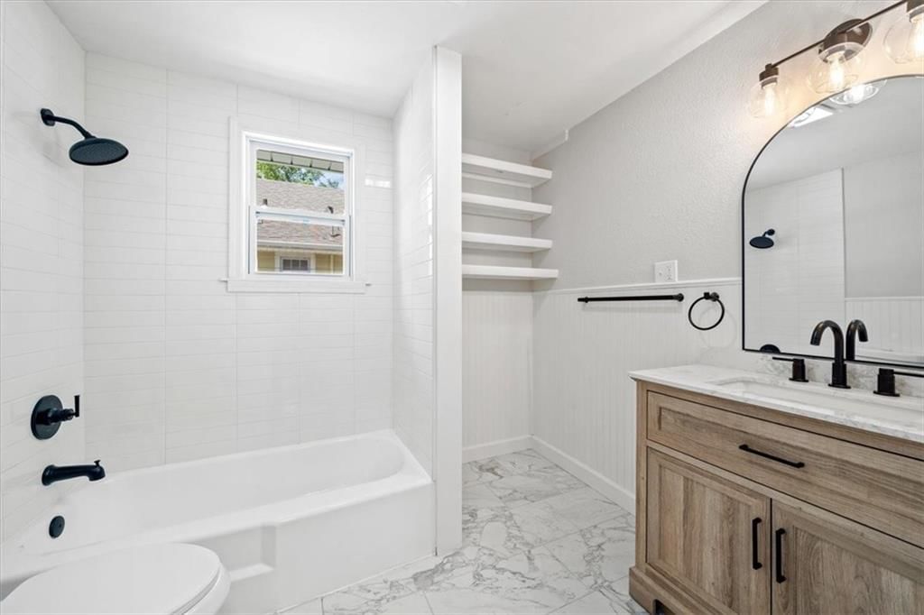442 Michigan Street — photo 13
