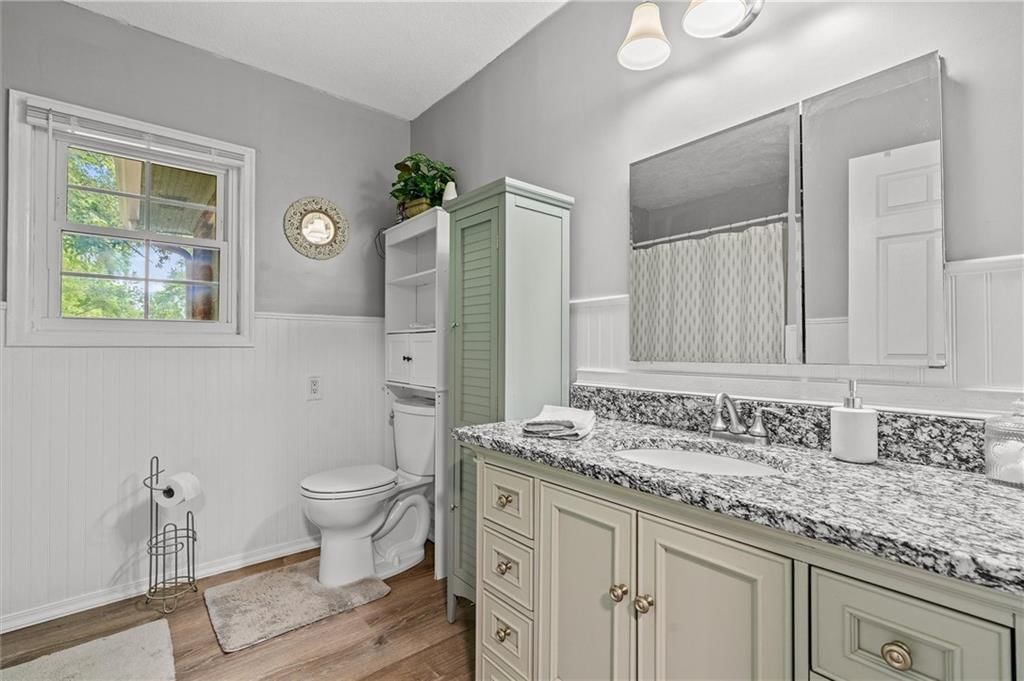 404 E 3rd Street — photo 18