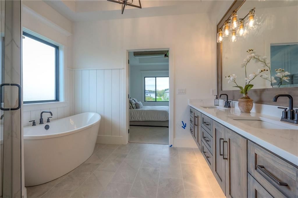565 South Shore Drive — photo 31