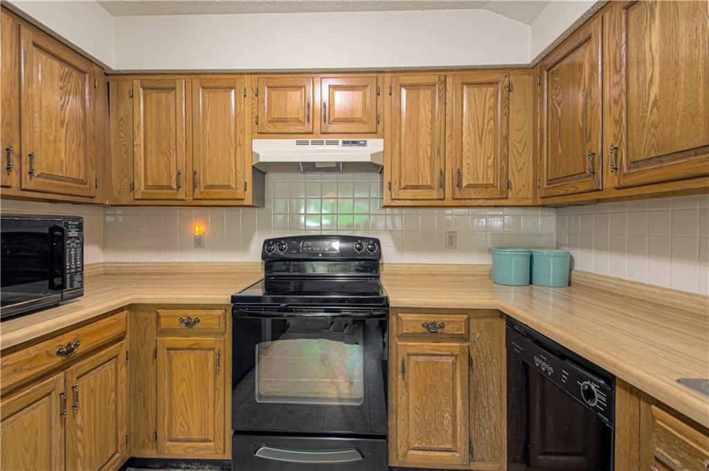 10648 N Oak Trafficway — photo 13